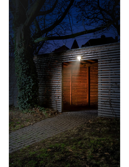 NAŚWIETLACZ ENDURA PRO FLOOD SENSOR 15W 4000K neutralna biała  DG IP55 