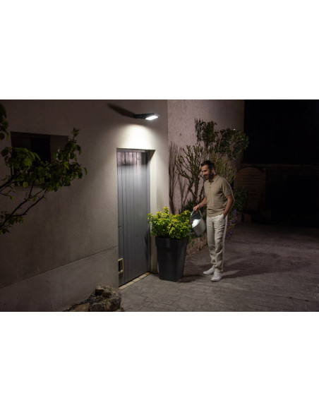 NAŚWIETLACZ ENDURA FLOOD SOLAR SENSOR REM 10W 4000K neutralna biała 1200LM BK 